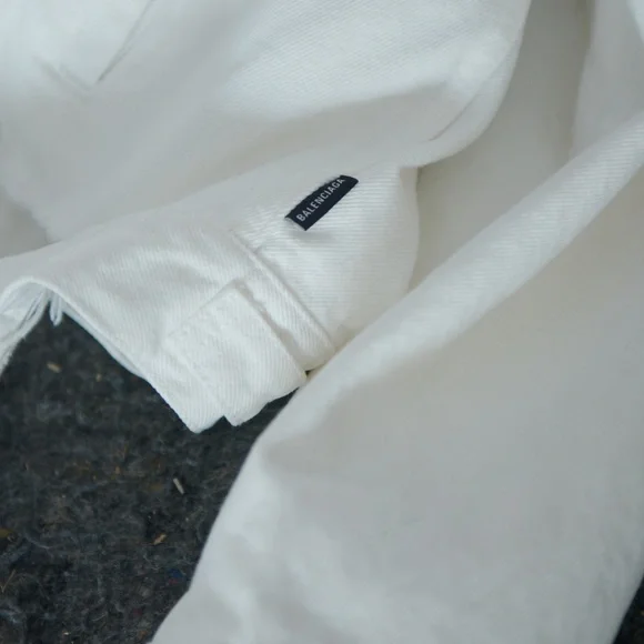 Balenciaga White Denim Jacket Size 38 (M) Logo Buttons andEmbroidery 2018